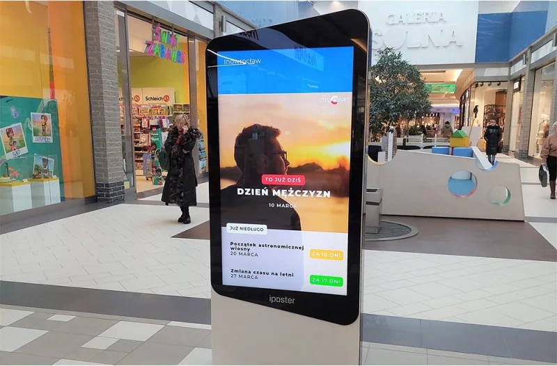 Powierzchnia reklamowa, stand digitalowy na pasażu galerii Solnej